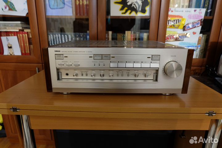 Интегральный усилитель Yamaha A-2000 а