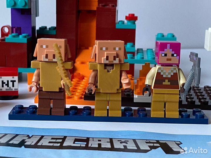 Lego Minecraft 21168 Искаженный лес