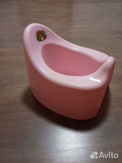 Отдам Ванночку для купания младенца и горшок