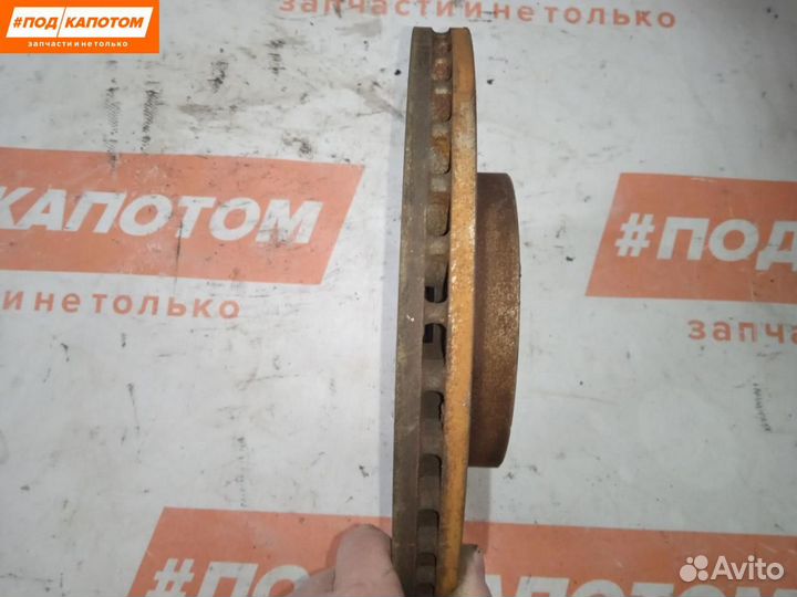 Диск тормозной передний Volkswagen Golf 5 2009