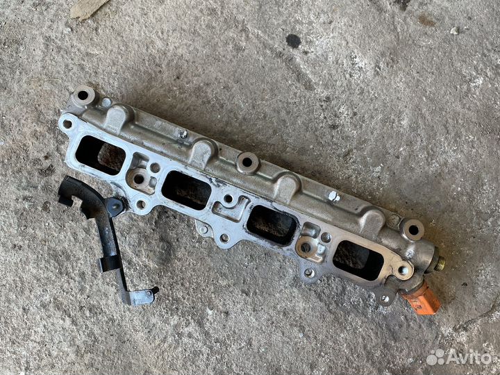 Топливная рампа Volkswagen Golf VI(6) 2008-2012г