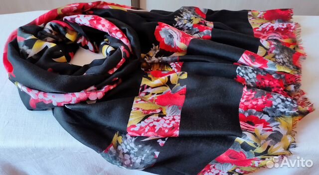 Демисезонный палантин aker