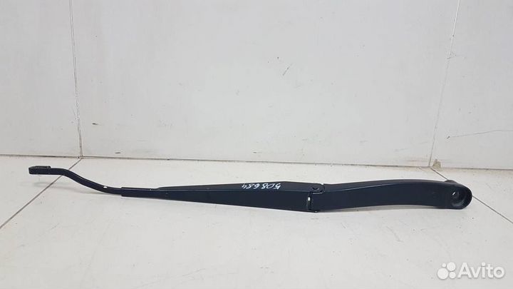 Поводок стеклоочистителя передний левый Kia Rio X