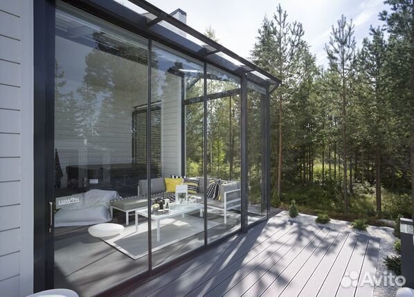 Безрамное остекление частного дома и дачи