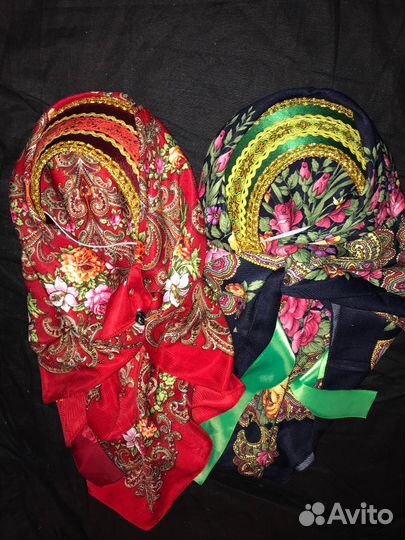 Масленица. Кокошники с цветастыми платками