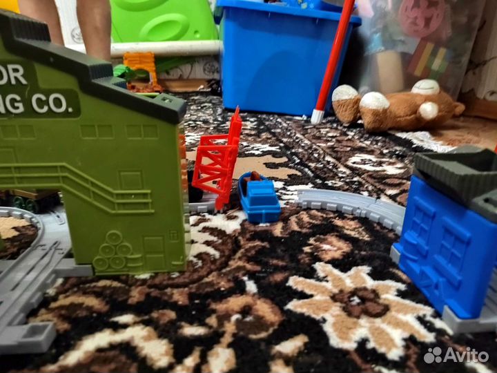 Томас и его друзья