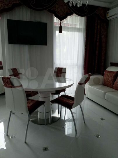 3-к. квартира, 105 м², 3/3 эт.