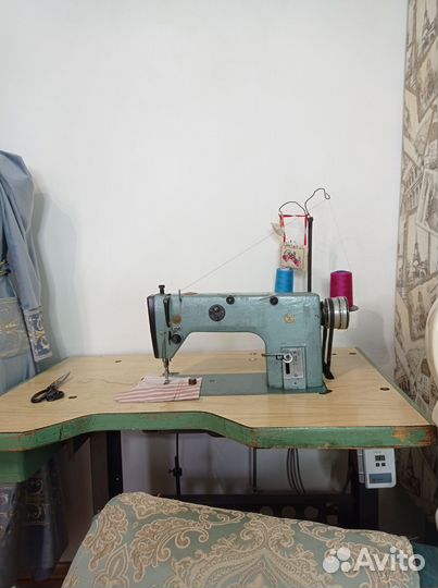 Производственная швейная машина 1022м