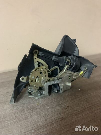 Замок задний левый Mercedes Benz W202