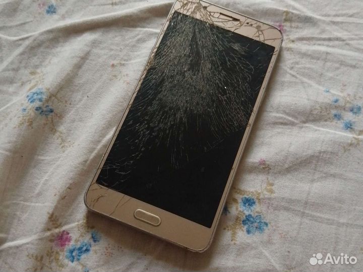 Телефон Samsung