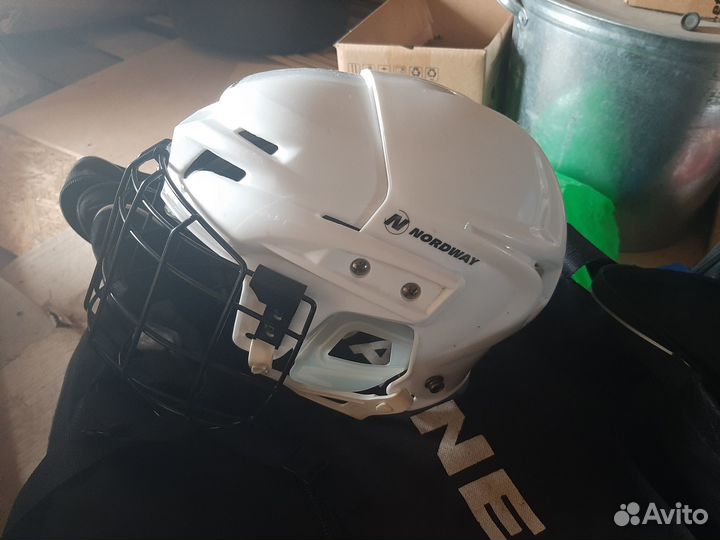 Продам хоккейную форму