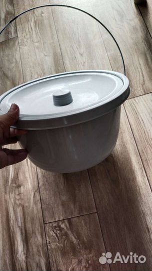 Стул послеоперационный или инвалидный