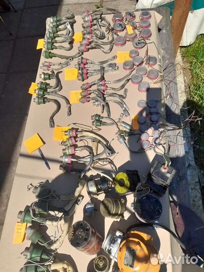 Силовые диоды теристоры.выключатели двигатели