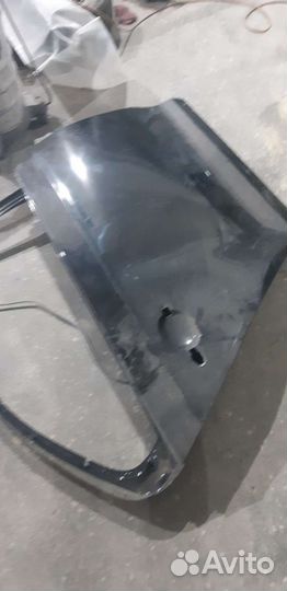 Дверь задняя правая на volkswagen polo liftback