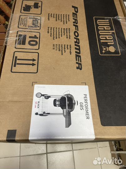 Угольный гриль Weber performer