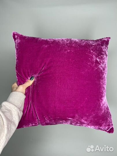 Подушки, плед Zara Home