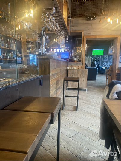 Администратор в кафе ресторан