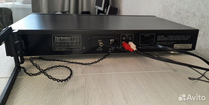 Technics Stereo Synthesizer Tuner ST-GT350
