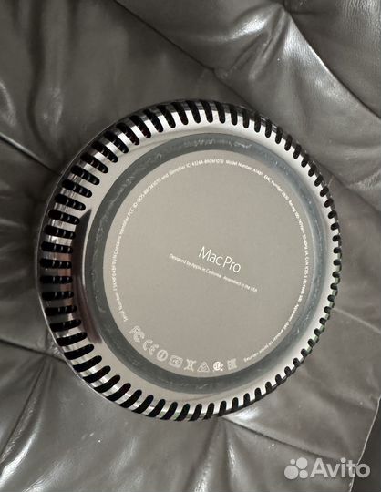 Mac Pro Late 2013 2.7GHz 12 Core 64GB 2хAMD D700