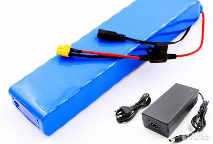 Аккумулятор 48v 8Ah BMS с зарядным блоком Li-Ion