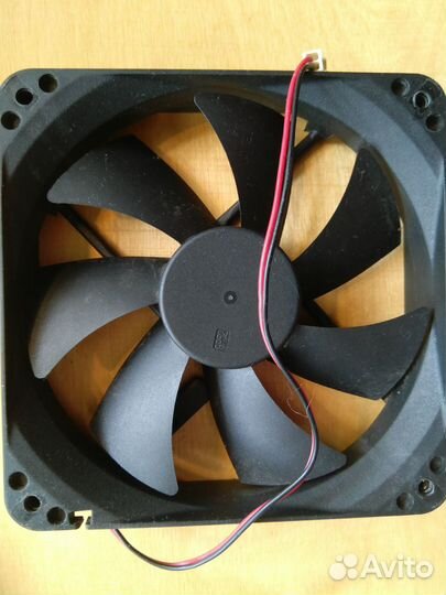 Вентилятор для компьютера 120мм