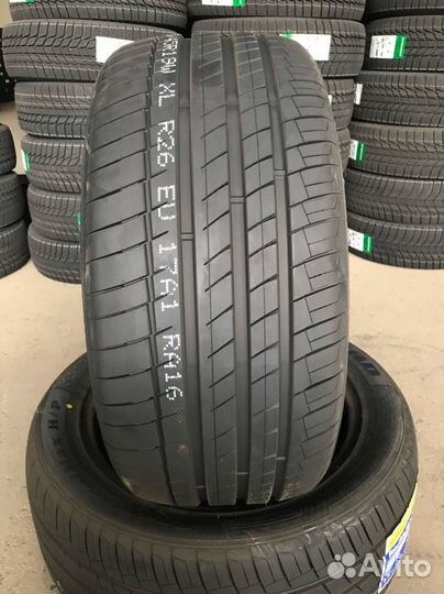 Kapsen RS26 Practical Max HP 255/40 R20 102V