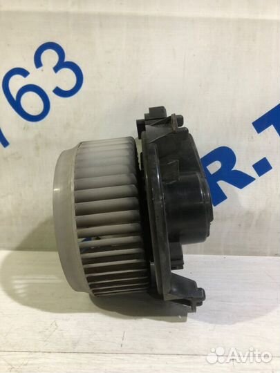 Моторчик печки toyota corolla E150 1.6 мт седан