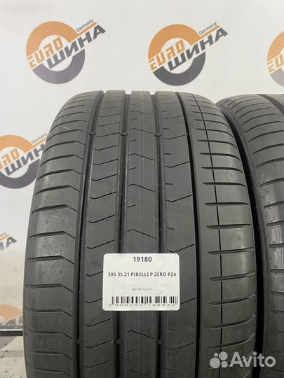 Pirelli P Zero PZ4 305/35 R21