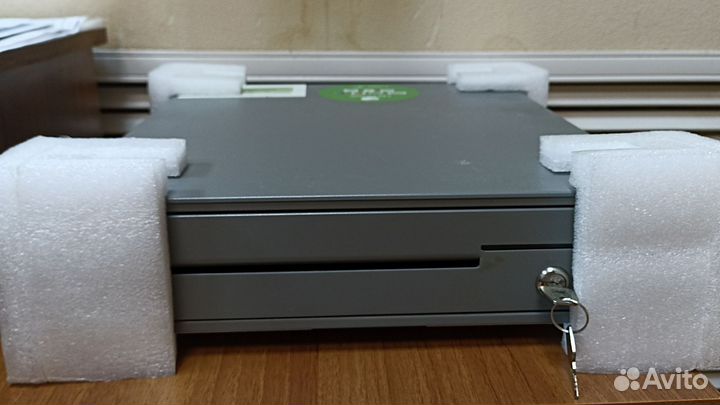 Денежный ящик новый