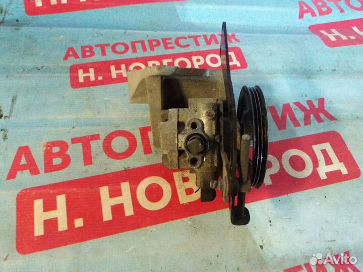 Насос Гура Ниссан Альмера Классик