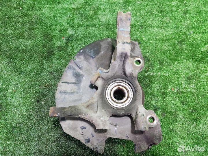 Кулак передний левый KIA RIO 2 (JB) 2006