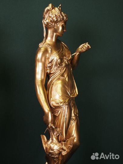 Антикварные статуэтки 