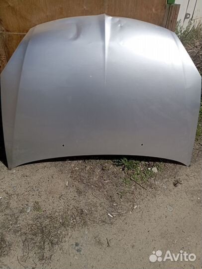 Капот на mitsubishi lancer 9