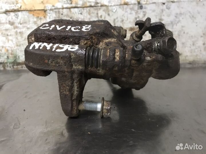 Суппорт задний правый Honda Civic 8 4D Sedan (FD)