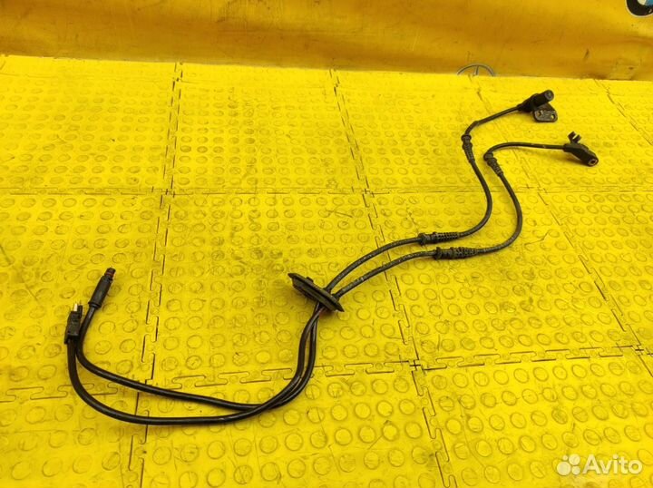 Датчики ABS передние Mercedes-Benz W124 M111.960