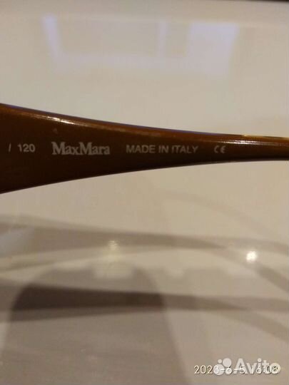 Солнцезащитные очки женские брендовые