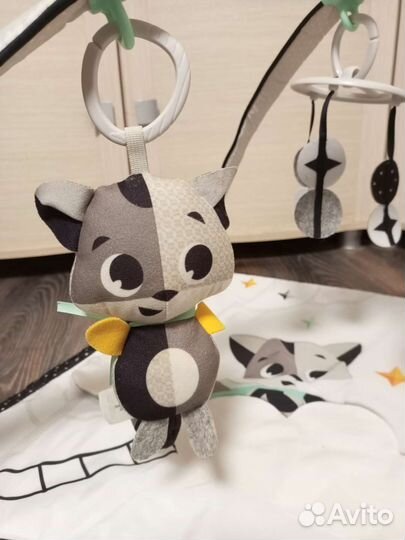 Детский развивающий коврик tiny love