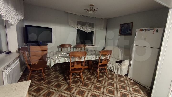 Коттедж 230 м² на участке 6 сот.