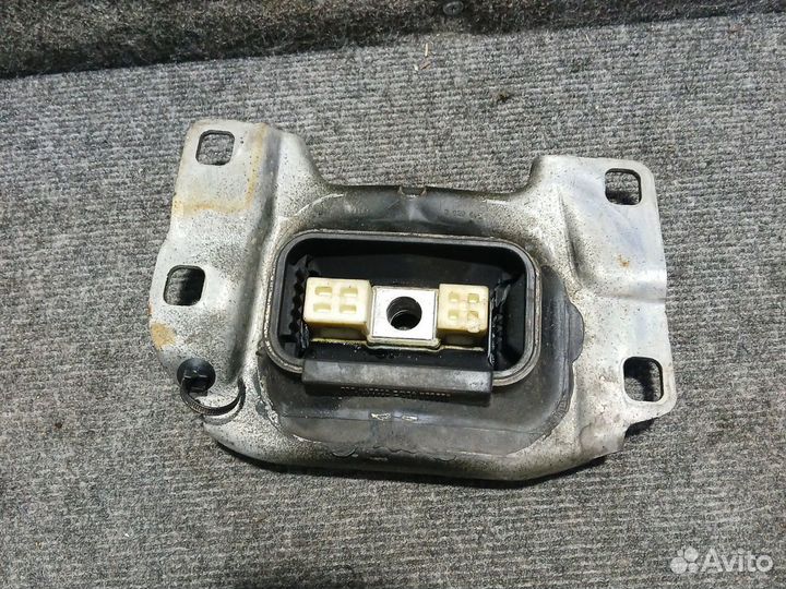 Подушка кпп Ford Focus 3 2011-2019