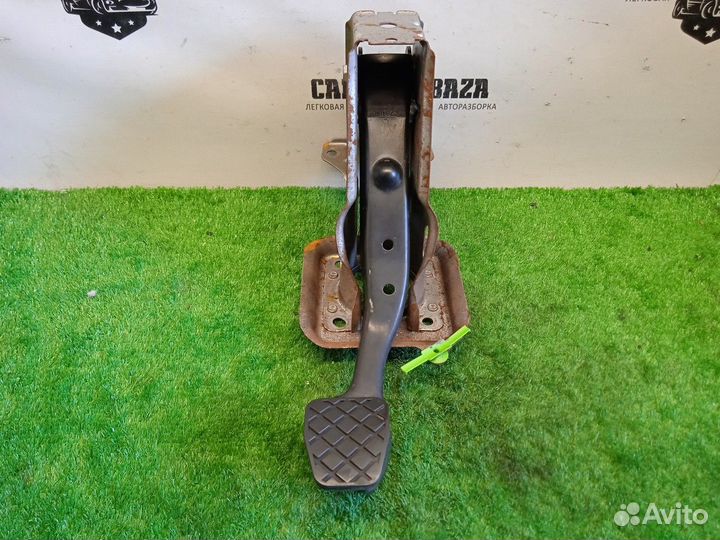 Педаль тормоза Volkswagen Caddy