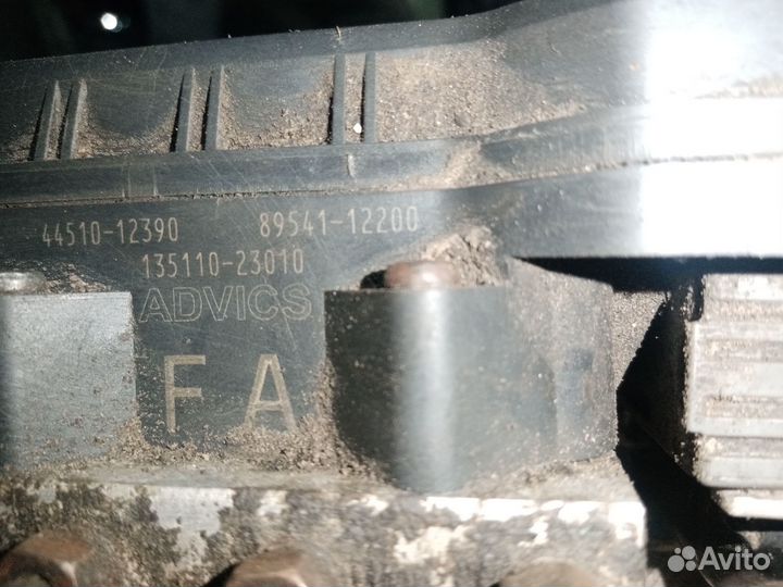 Блок абс на Тойота Королла Е15/2011 год