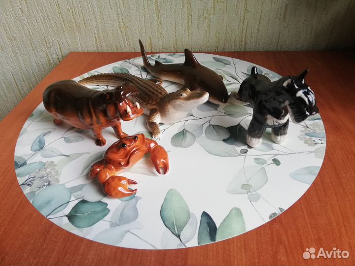 Фарфоровая статуэтка Аллигатор