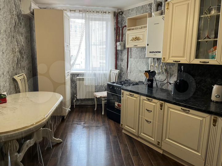 3-к. квартира, 94,5 м², 4/10 эт.