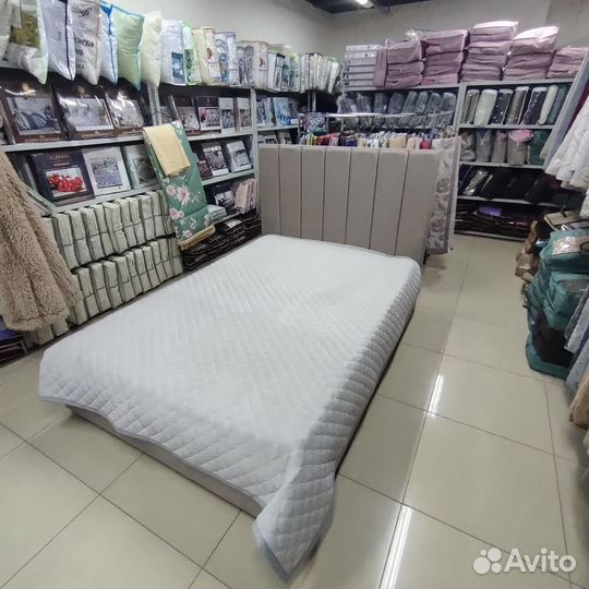 Покрывало велюровые стёганое