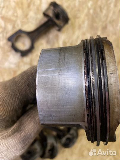 Поршень Porsche Cayenne 955 4.5 2004