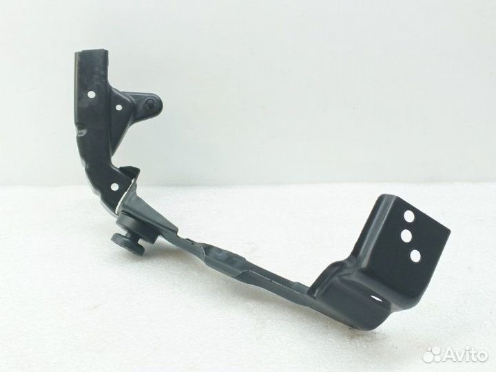 Кронштейн фары передний левый Mercedes-Benz