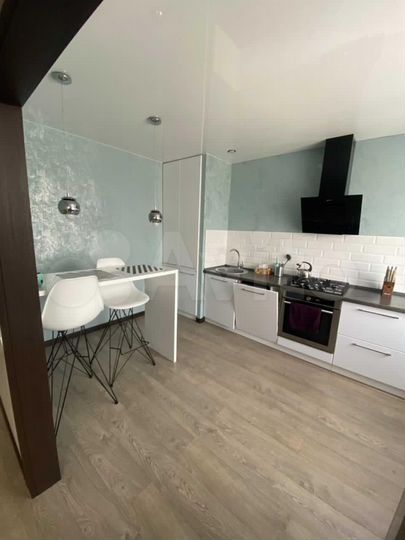 3-к. квартира, 68 м², 9/9 эт.