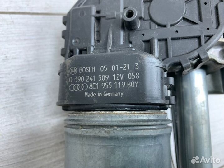 Трапеция дворников с двигателем Audi A4 универсал