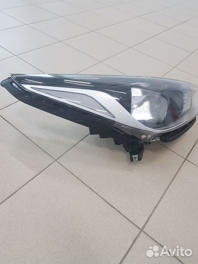Фара Hyundai Solaris 2