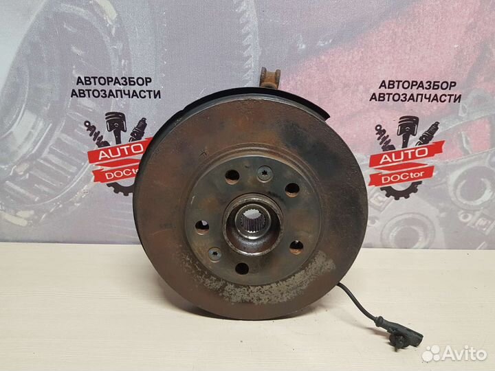 Кулак передний правый Renault Kaptur 1 H4M 2020